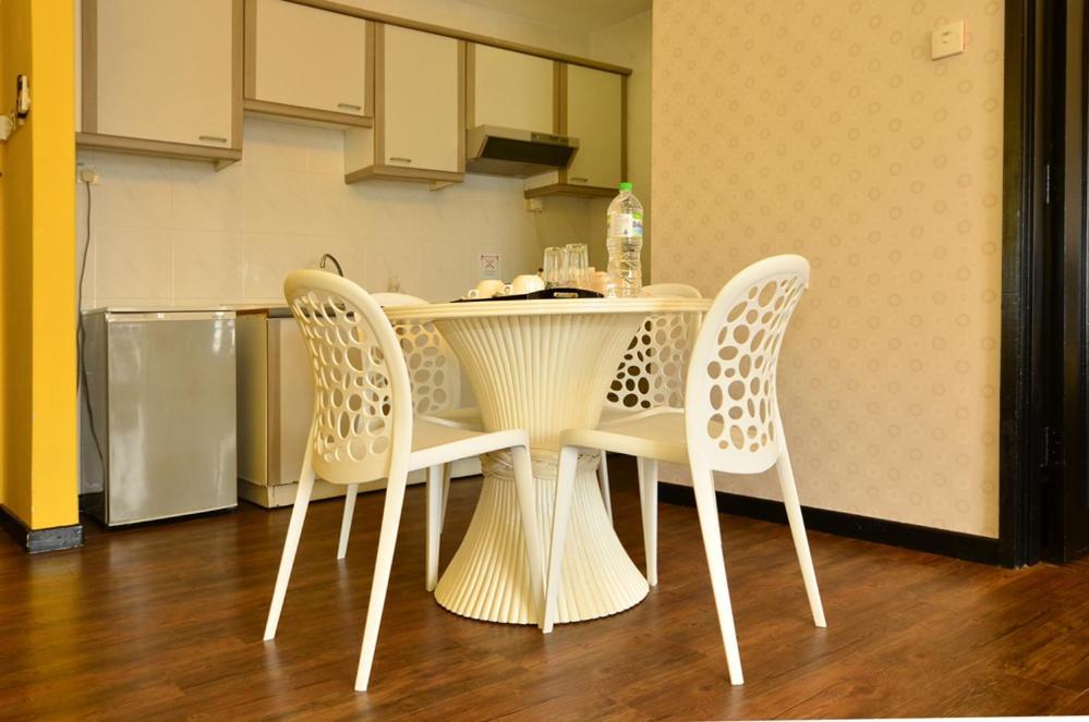 Jetty Suites Apartments Malacca Стая снимка
