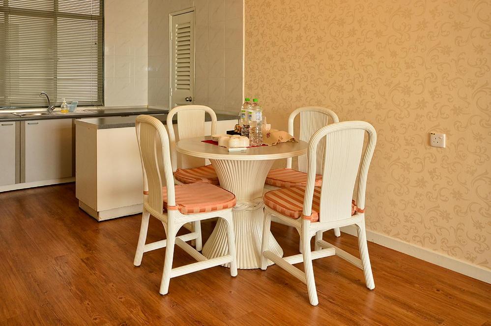 Jetty Suites Apartments Malacca Стая снимка